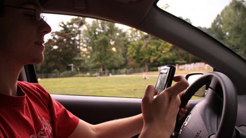 Top 5 Safe Driving Tips for Teens